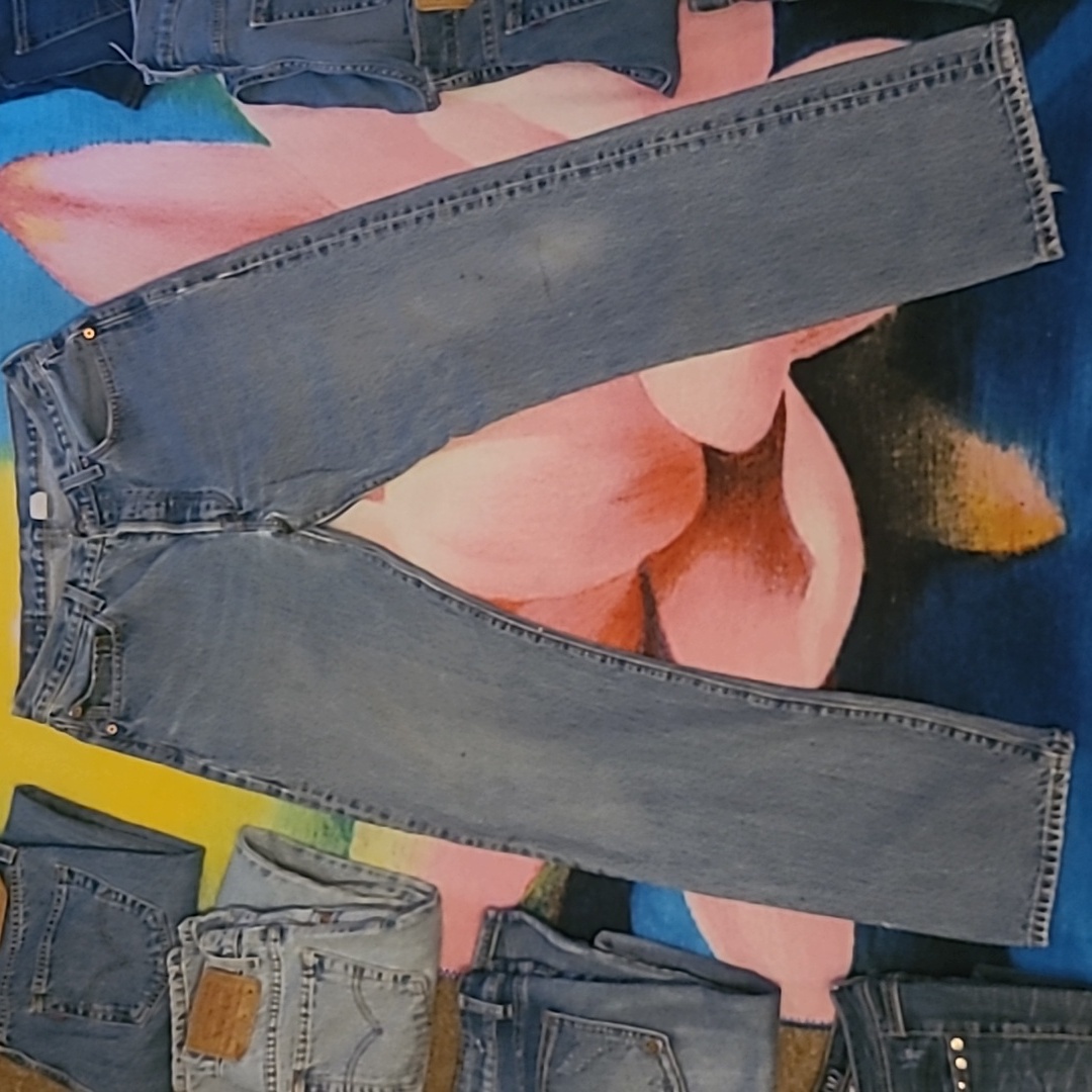 Levis Jeans Vintage 501 30 X 32 Black Batwing Tag Distressed Faded Street Wear